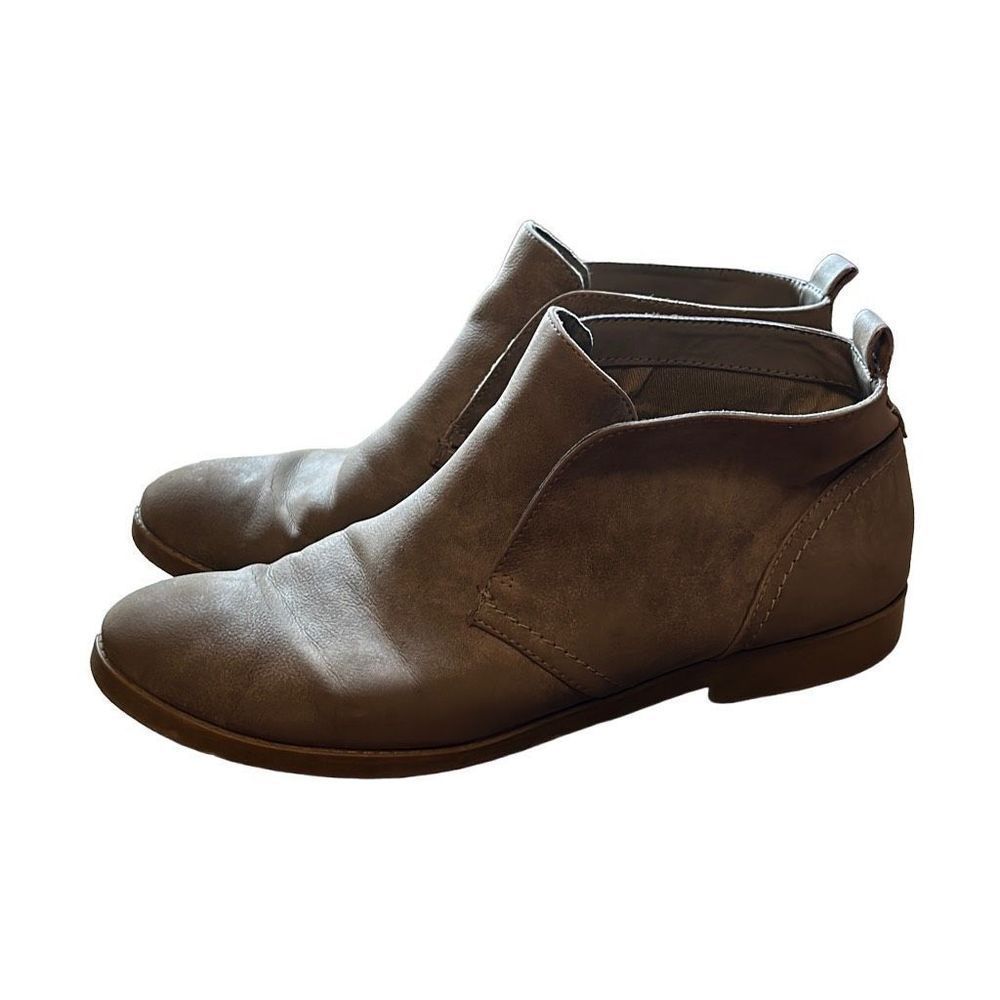 Indigo rd brown booties size 9